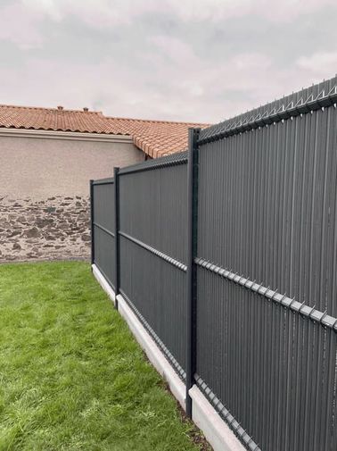 Différentes poses de Grillages, Palissades, Pannea...